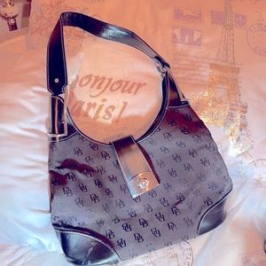 Dooney & Bourke black signature canvas purse
